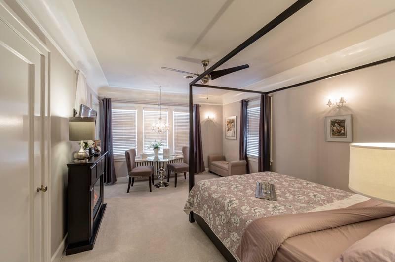 Knob Hill Bed And Breakfast ฟลินต์ ภายนอก รูปภาพ